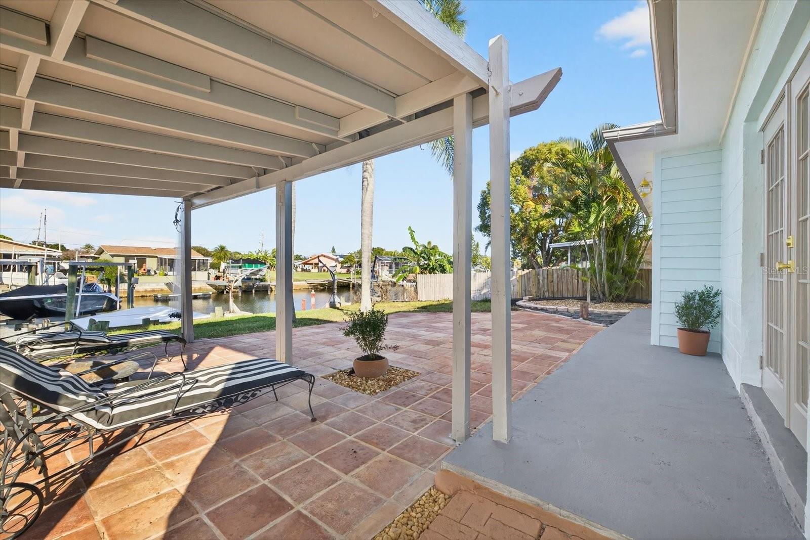 FLOR A MAR - Residential