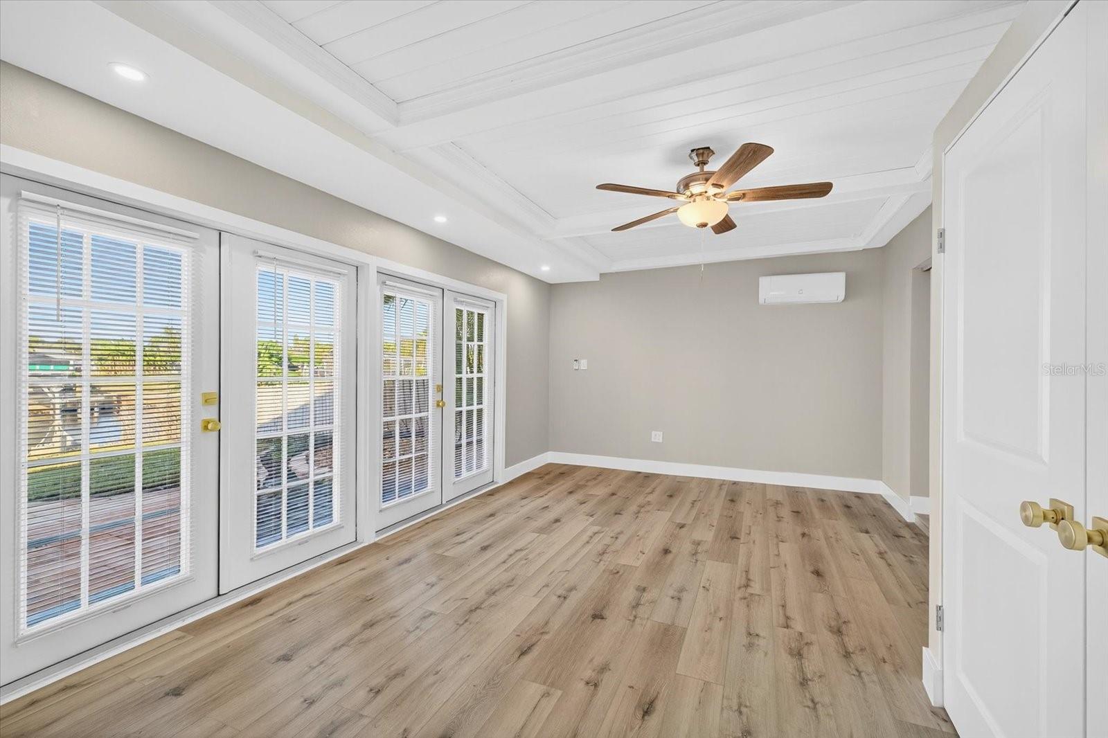 FLOR A MAR - Residential