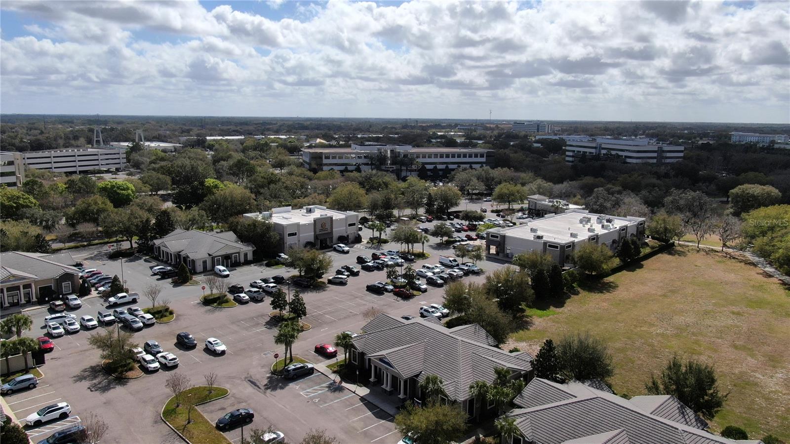 ACREAGE & UNREC - Commercial Lease