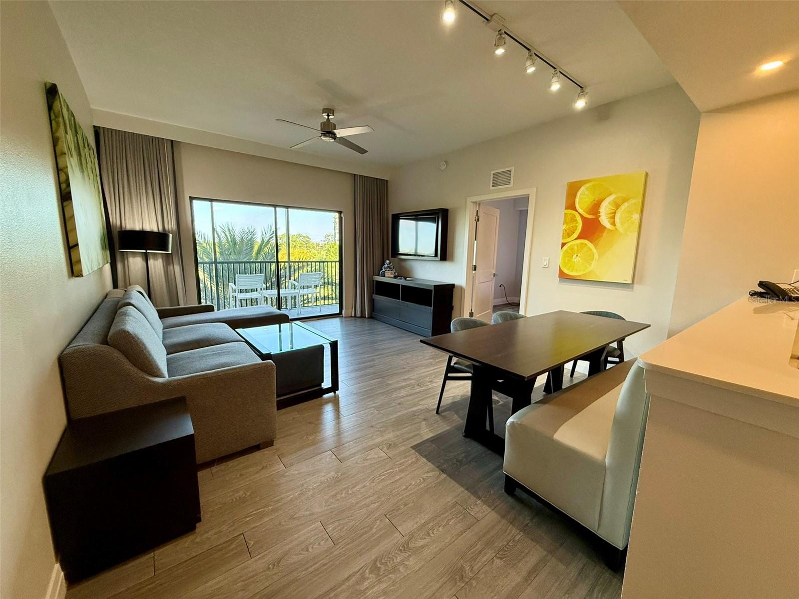 GROVE RESORT AND SPA HOTEL CONDO 1 - Residential