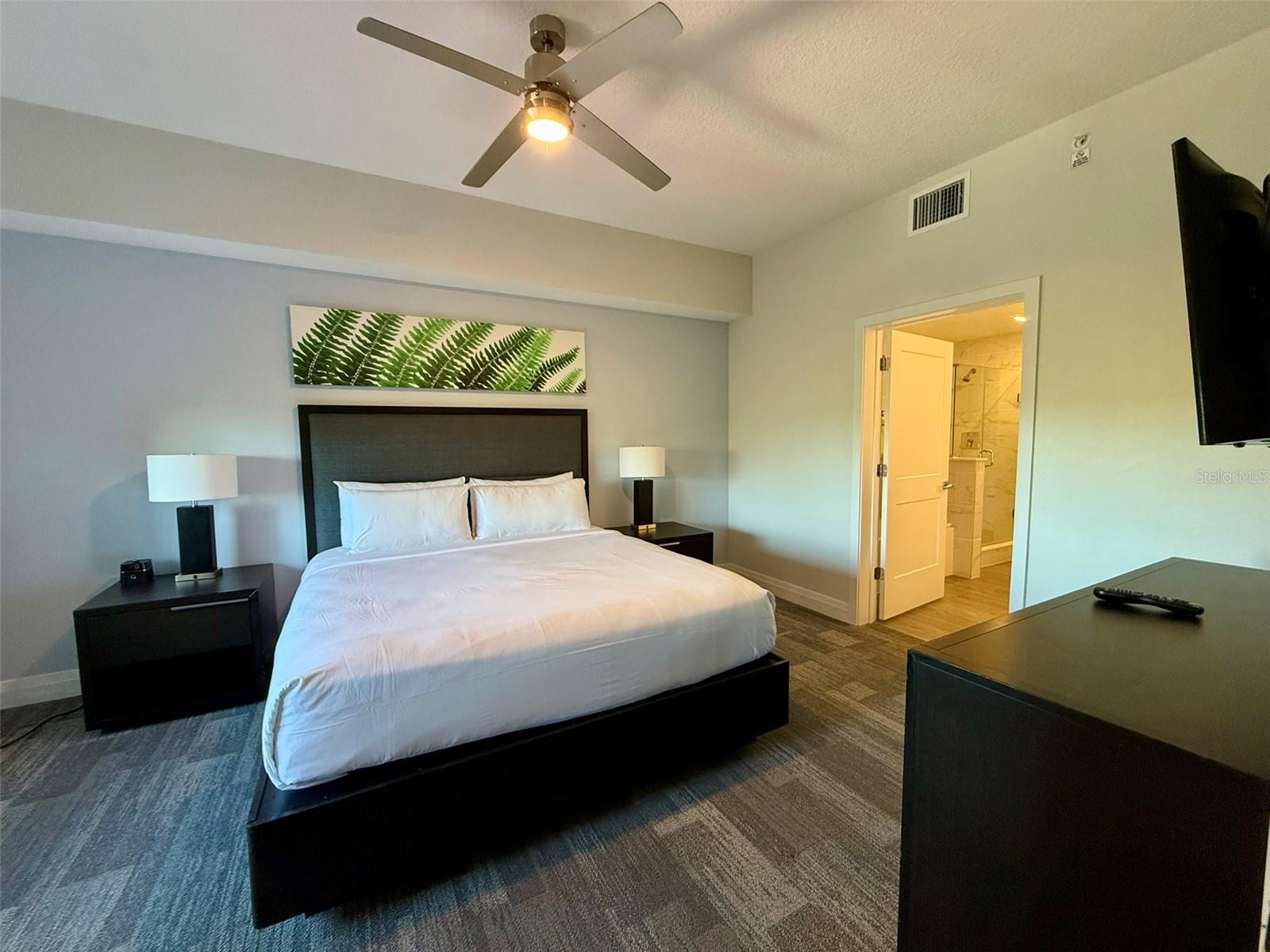 GROVE RESORT AND SPA HOTEL CONDO 1 - Residential