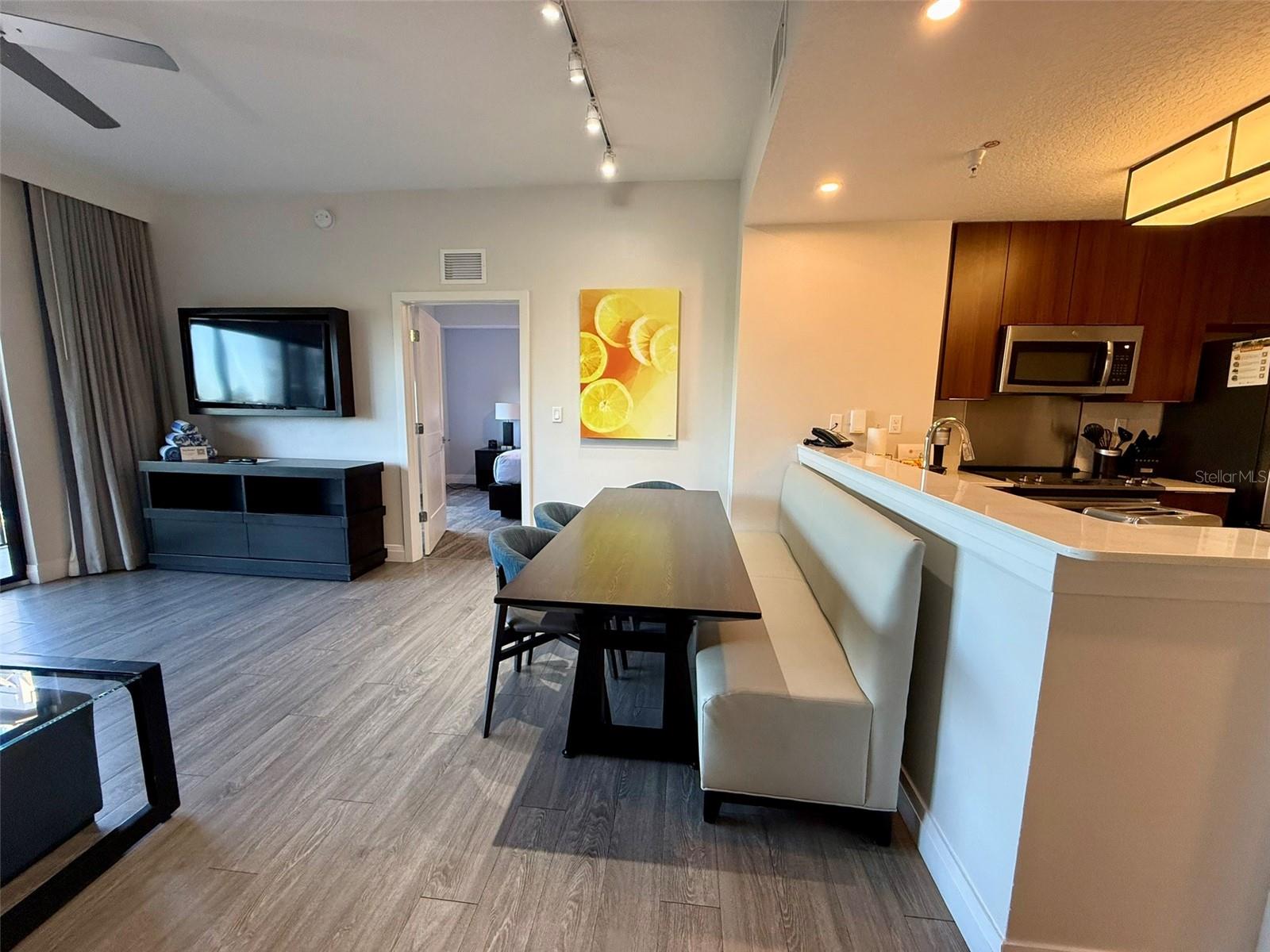 GROVE RESORT AND SPA HOTEL CONDO 1 - Residential