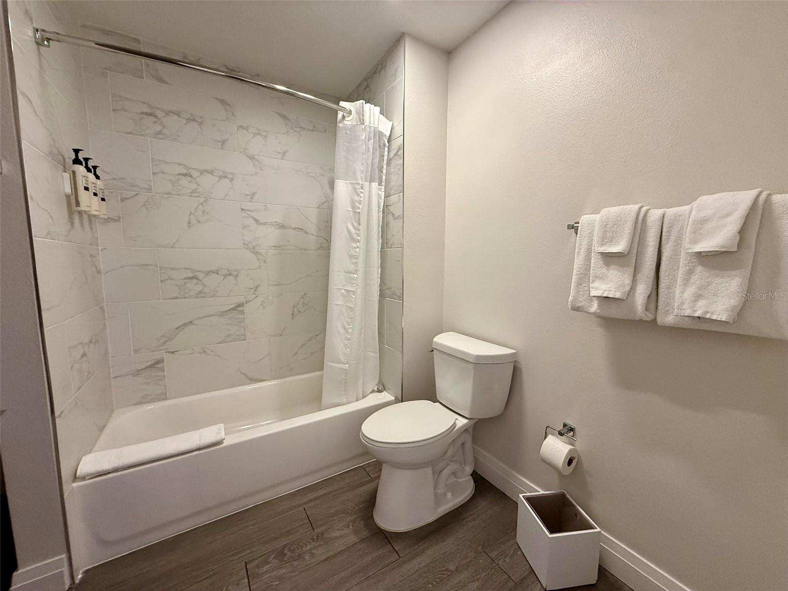 GROVE RESORT AND SPA HOTEL CONDO 1 - Residential