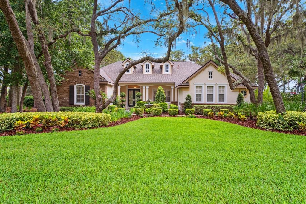 Photo of 17802 Mission Oak Drive, Lithia, FL 33547 (MLS # TB8394049)