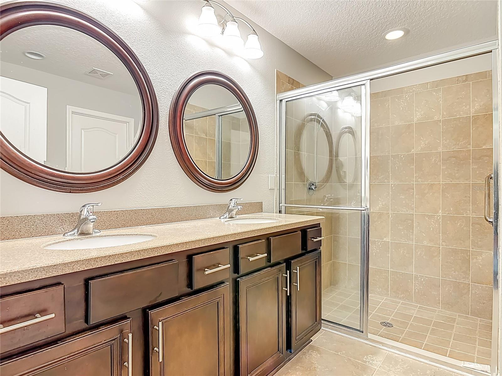 HIDDEN LAKES PH I - Residential