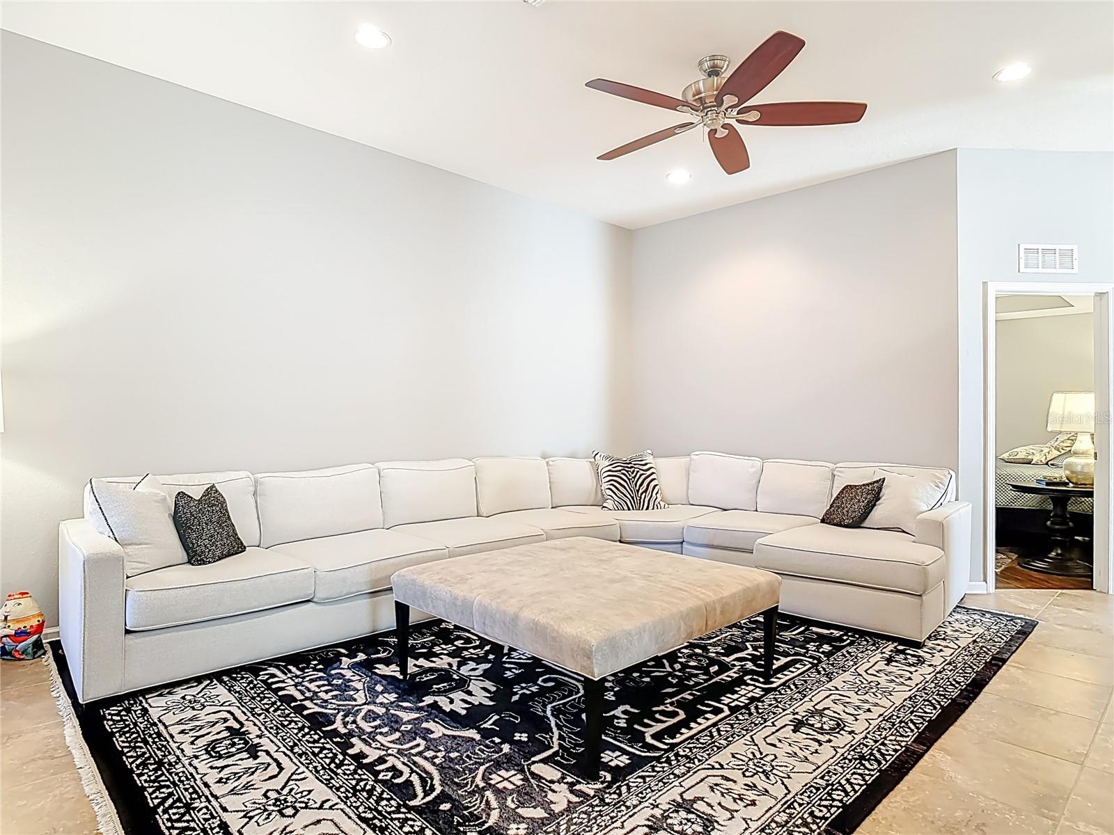 HIDDEN LAKES PH I - Residential