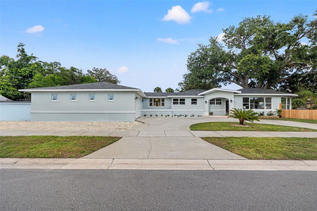 Photo of 1026 64th Street S, Gulfport, FL 33707 (MLS # TB8399313)