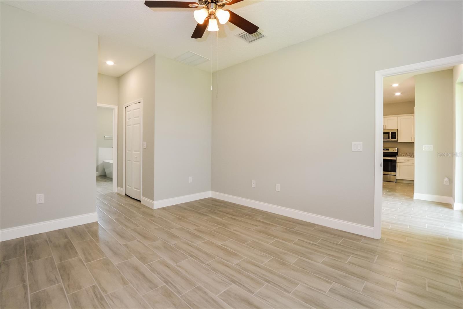 POINCIANA VILLAGE 02 NEIGHBORHOOD 01 - Residential Lease