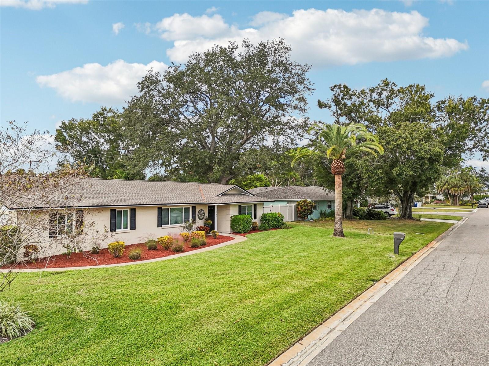 WEST WOODS - Residential