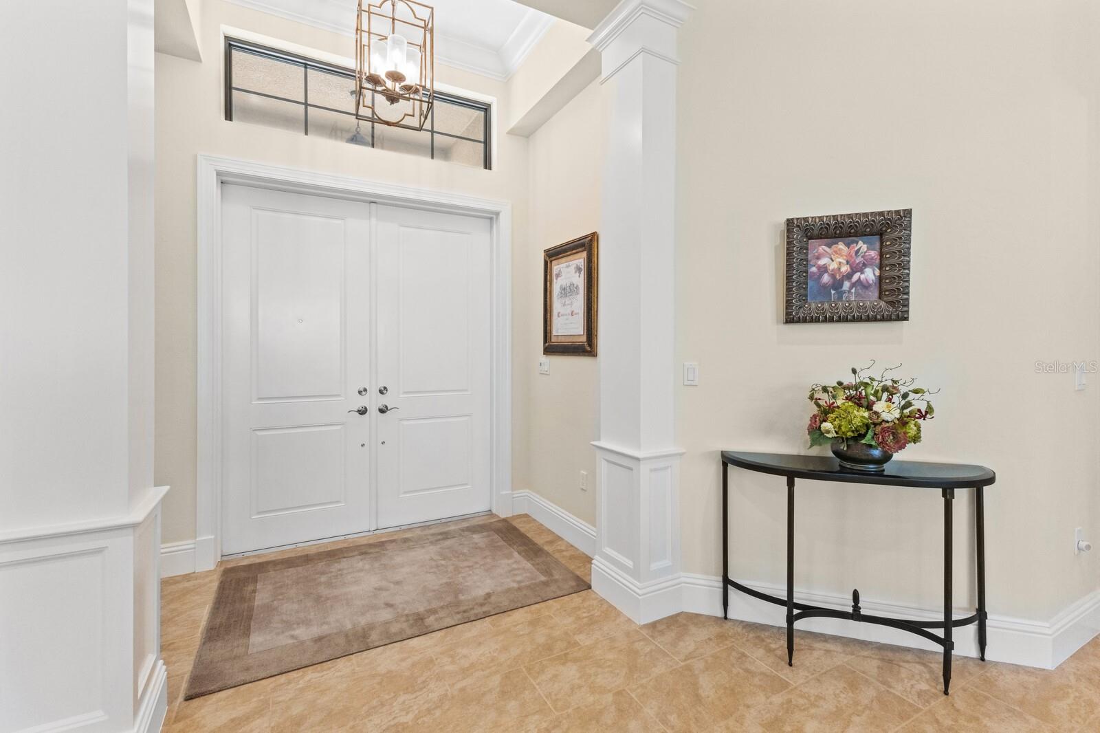 FOUNDERS CLUB - Residential