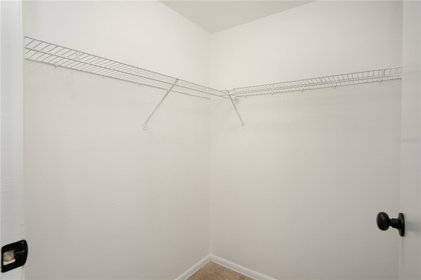 ORANGEWOOD PH 03 BLDG 03 - Residential Lease