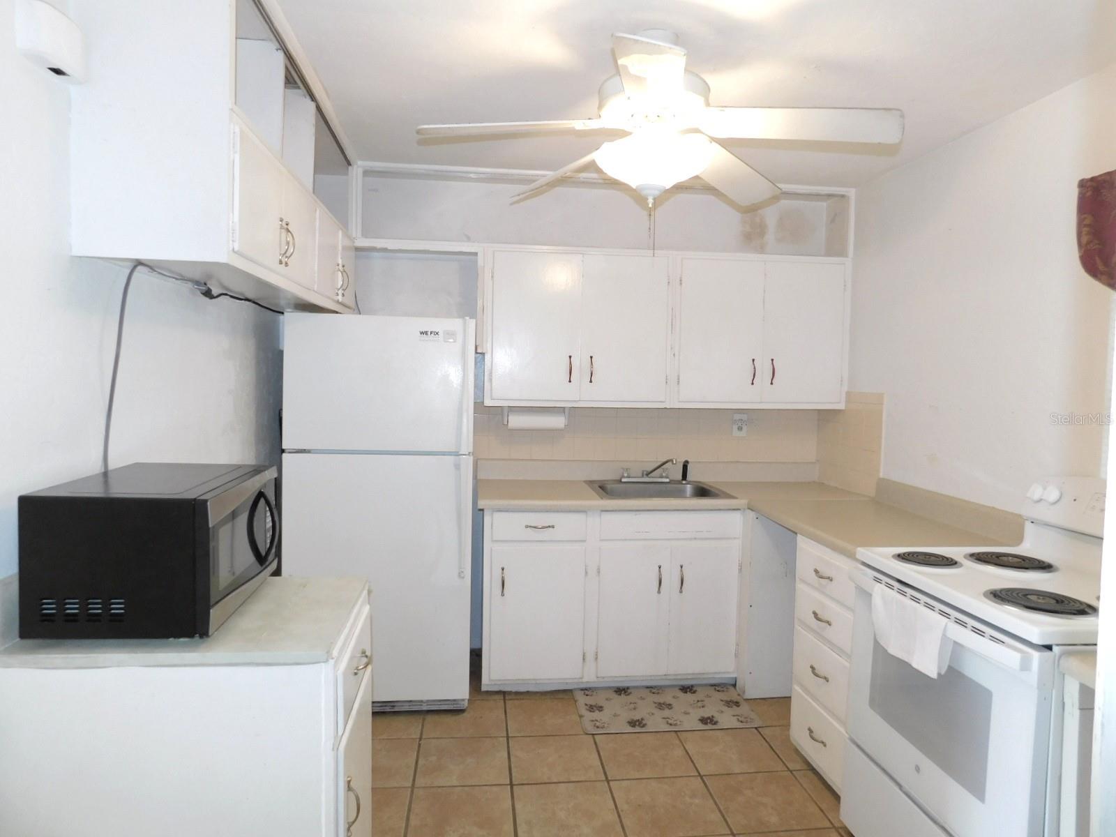 MEADOW LAWN 2ND ADD - Residential