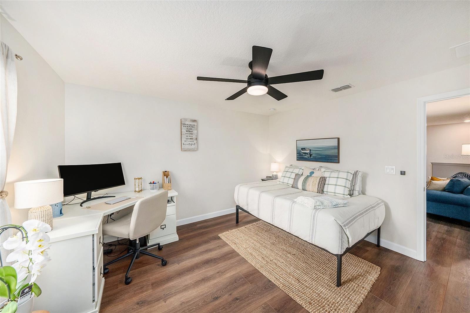 HIDDEN OAKS TOWNHOMES - Residential