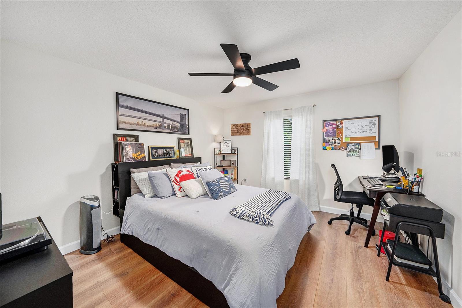 HIDDEN OAKS TOWNHOMES - Residential