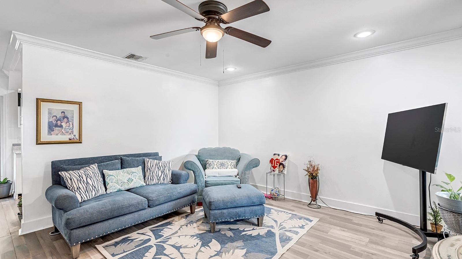 2906 FIELDCREST COURT
