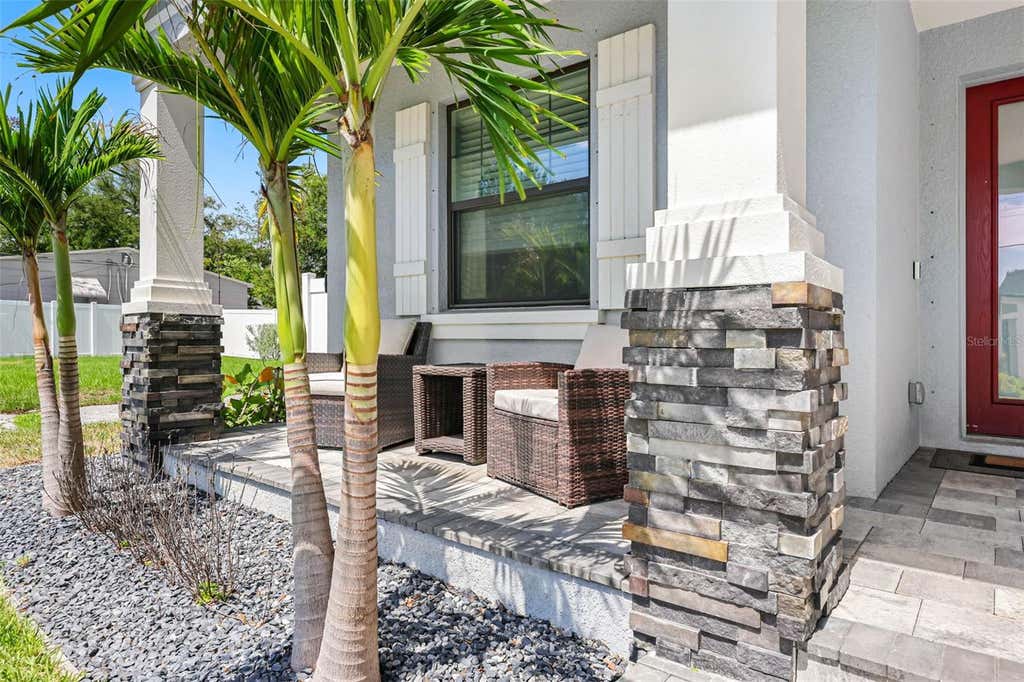 Photo of 7507 N Dartmouth Avenue, Tampa, FL 33604 (MLS # TB8520852)