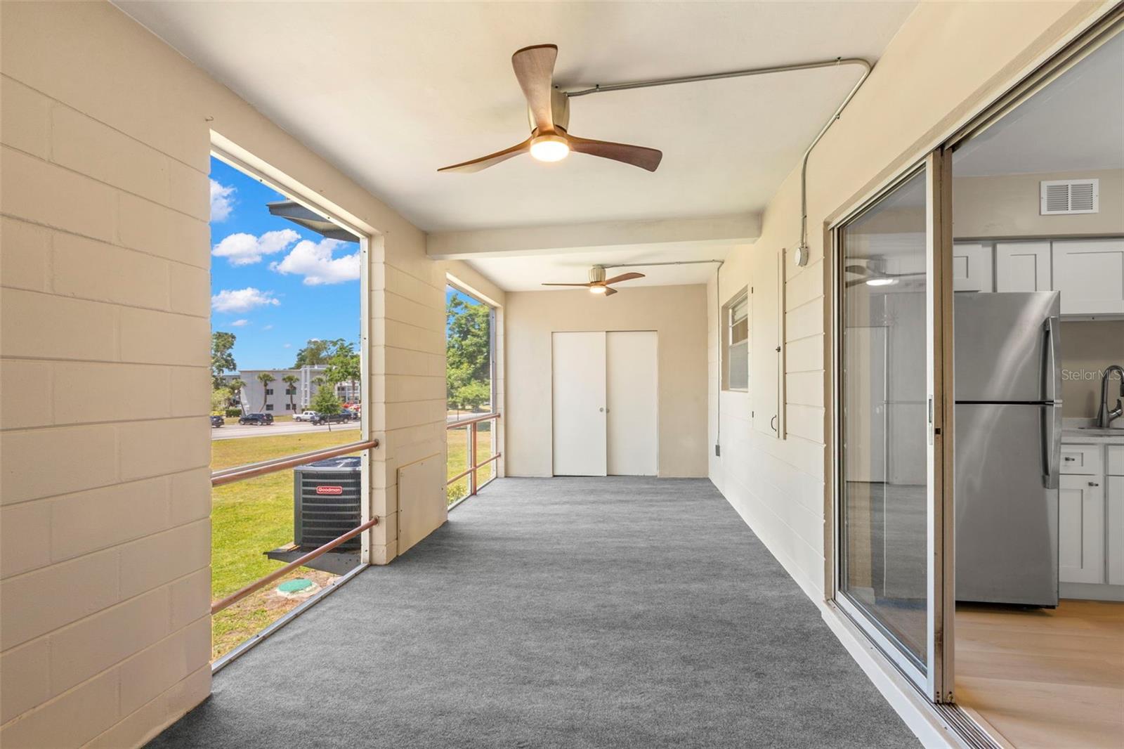 ON TOP OF THE WORLD - Residential