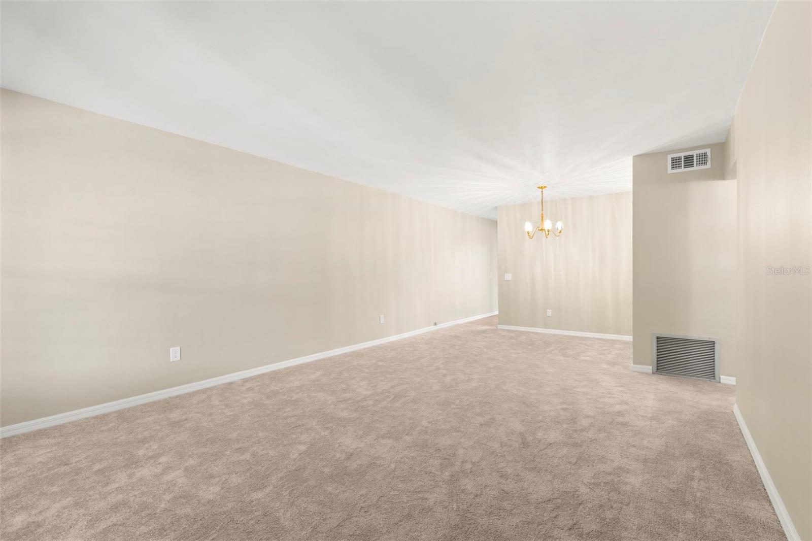 ON TOP OF THE WORLD - Residential