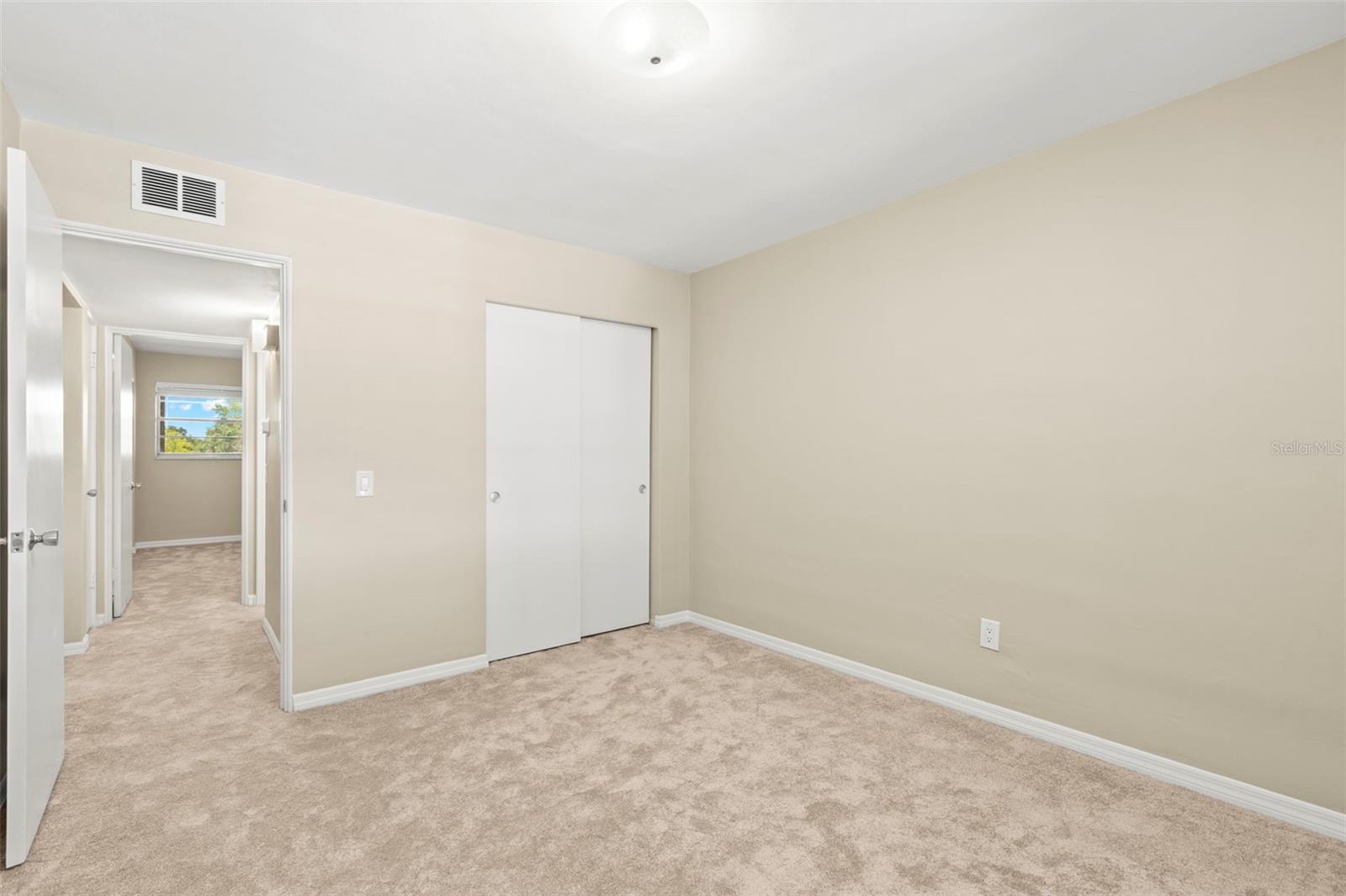 ON TOP OF THE WORLD - Residential