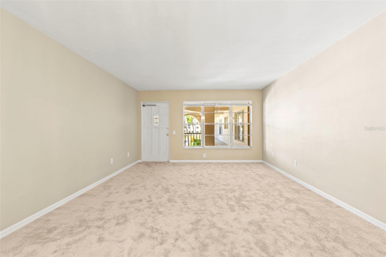 ON TOP OF THE WORLD - Residential