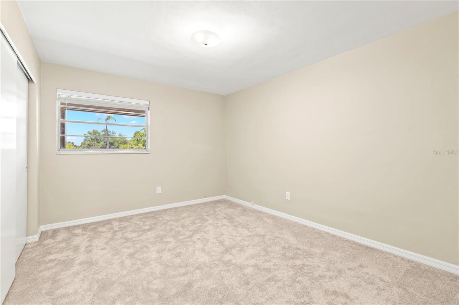 ON TOP OF THE WORLD - Residential