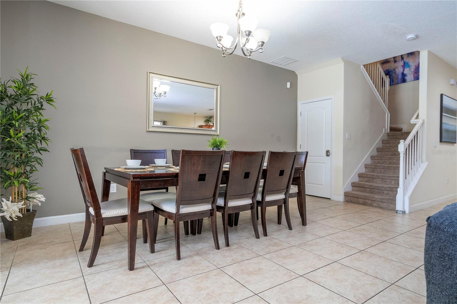 1439 MOON VALLEY DRIVE