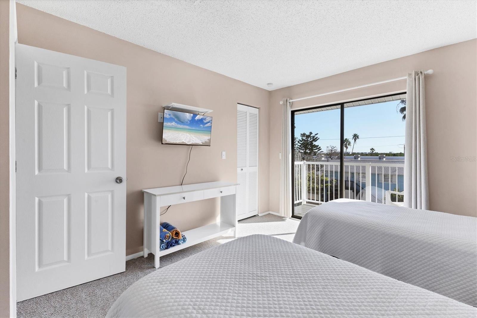 THE FOUNTAINHEAD II - Residential