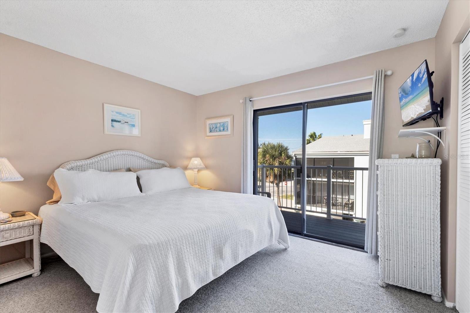 THE FOUNTAINHEAD II - Residential