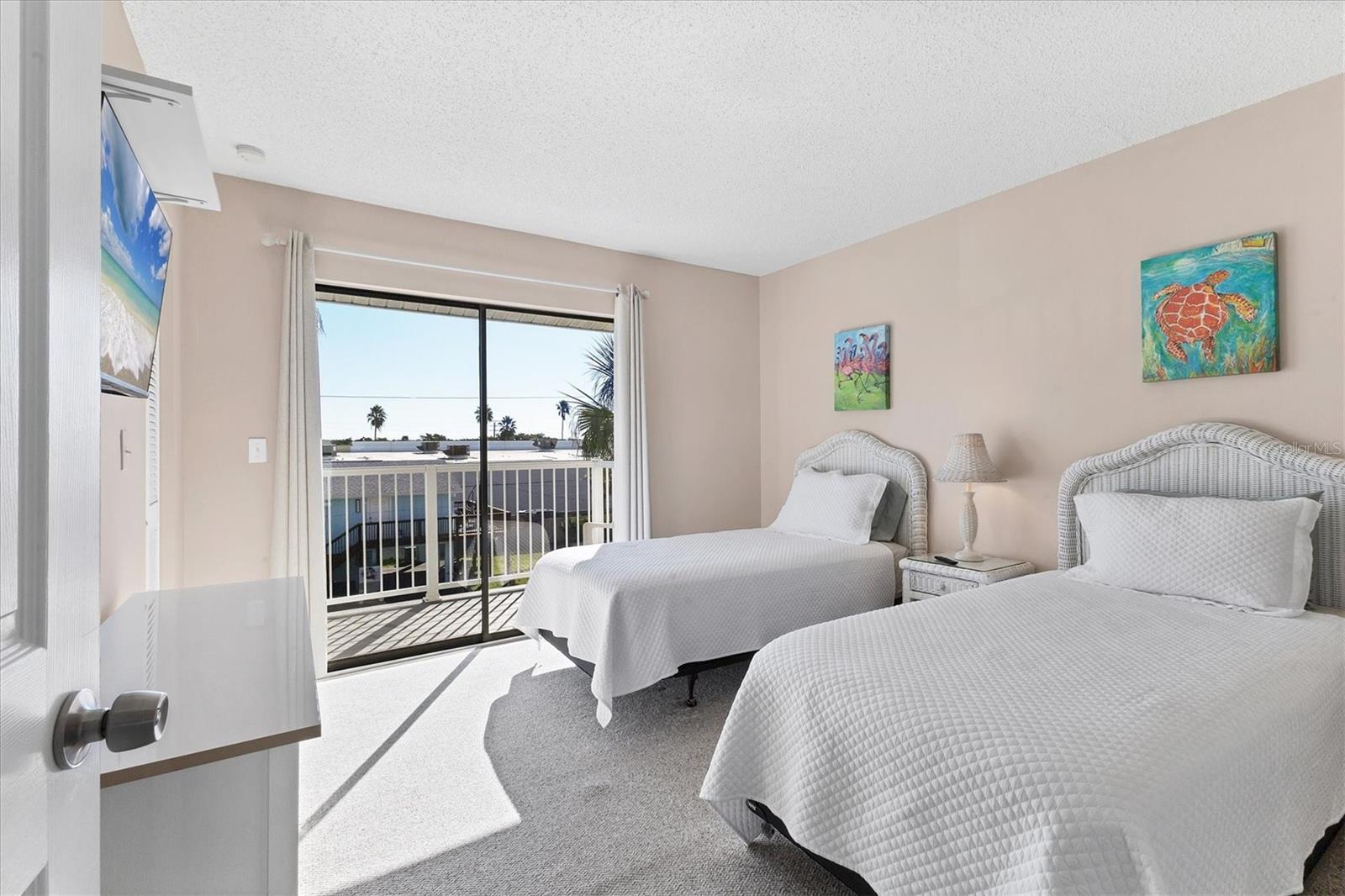 THE FOUNTAINHEAD II - Residential