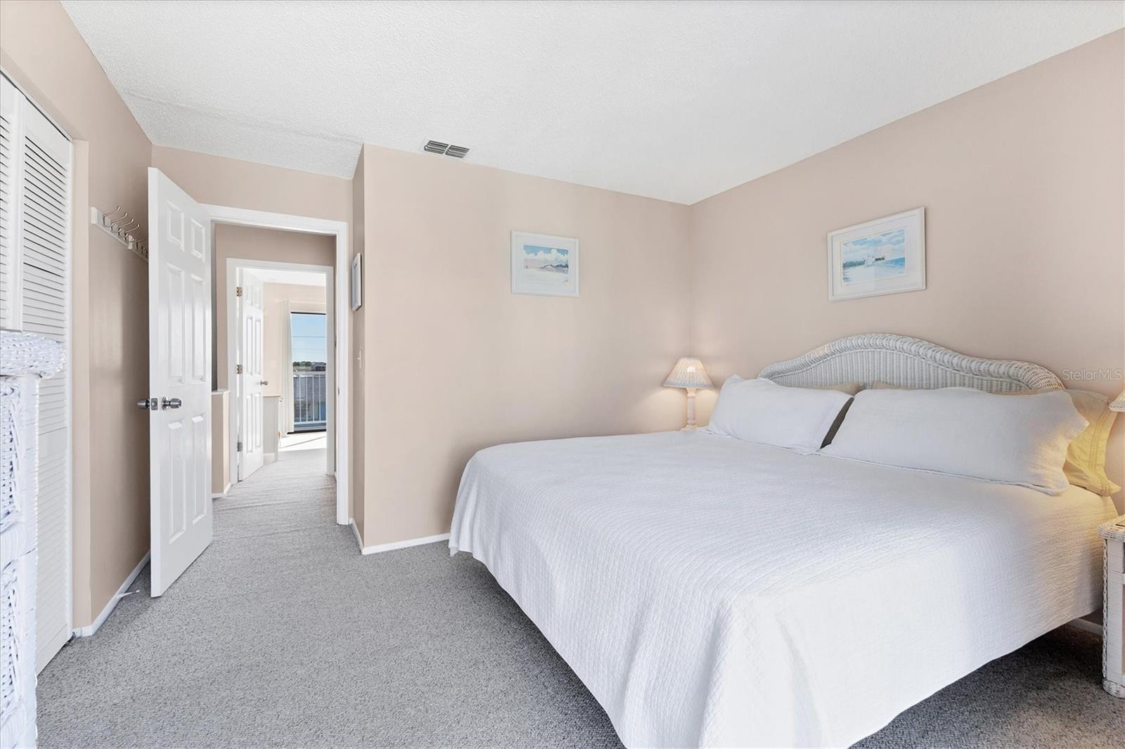 THE FOUNTAINHEAD II - Residential