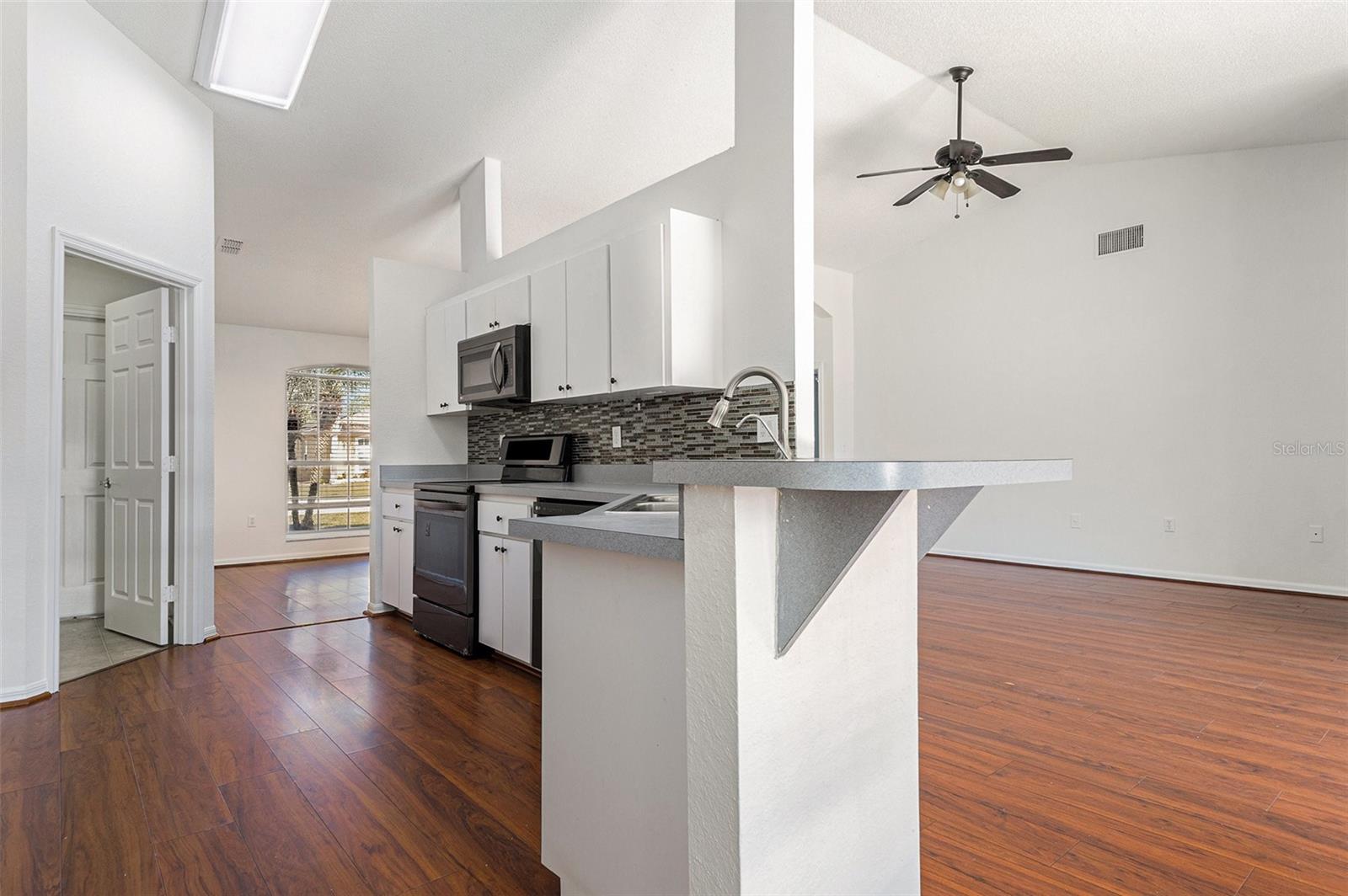 SUMMIT EAST PH 01 - Residential