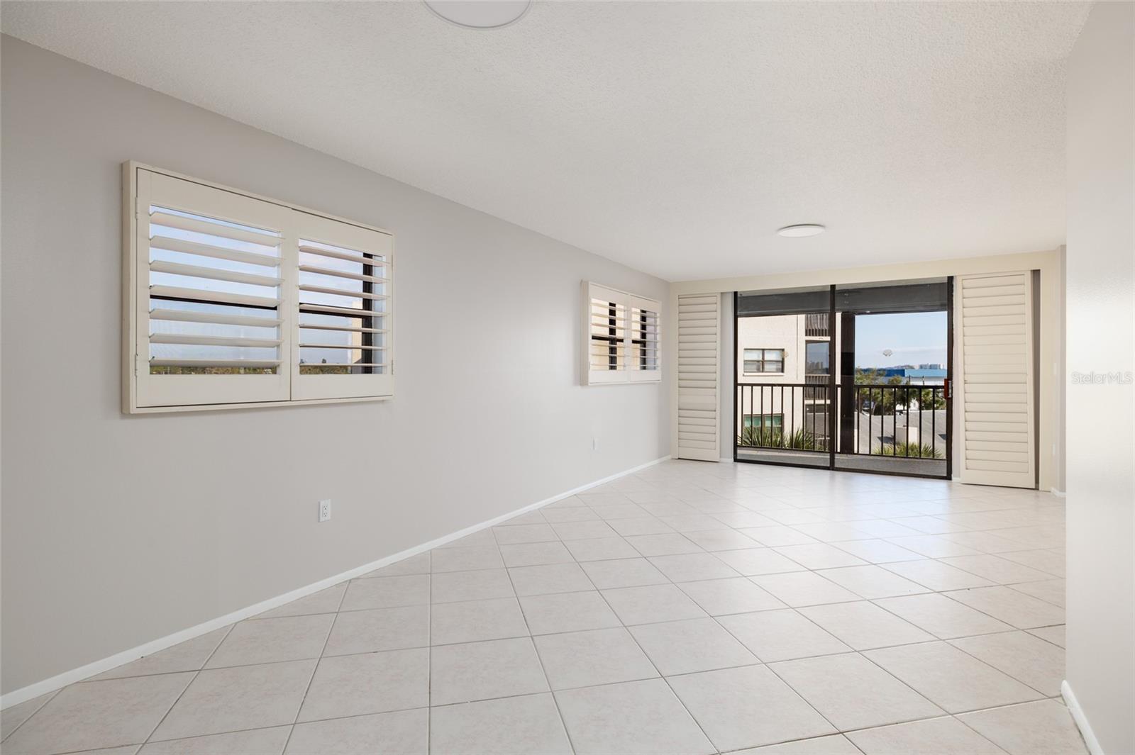 PASADENA COVE CONDO - Residential