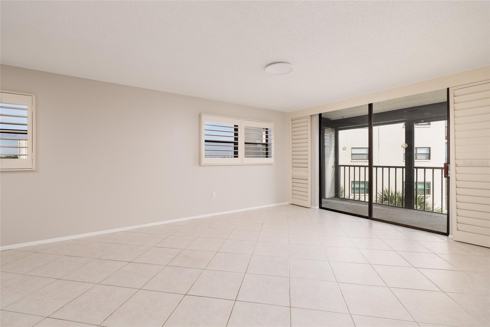 PASADENA COVE CONDO - Residential