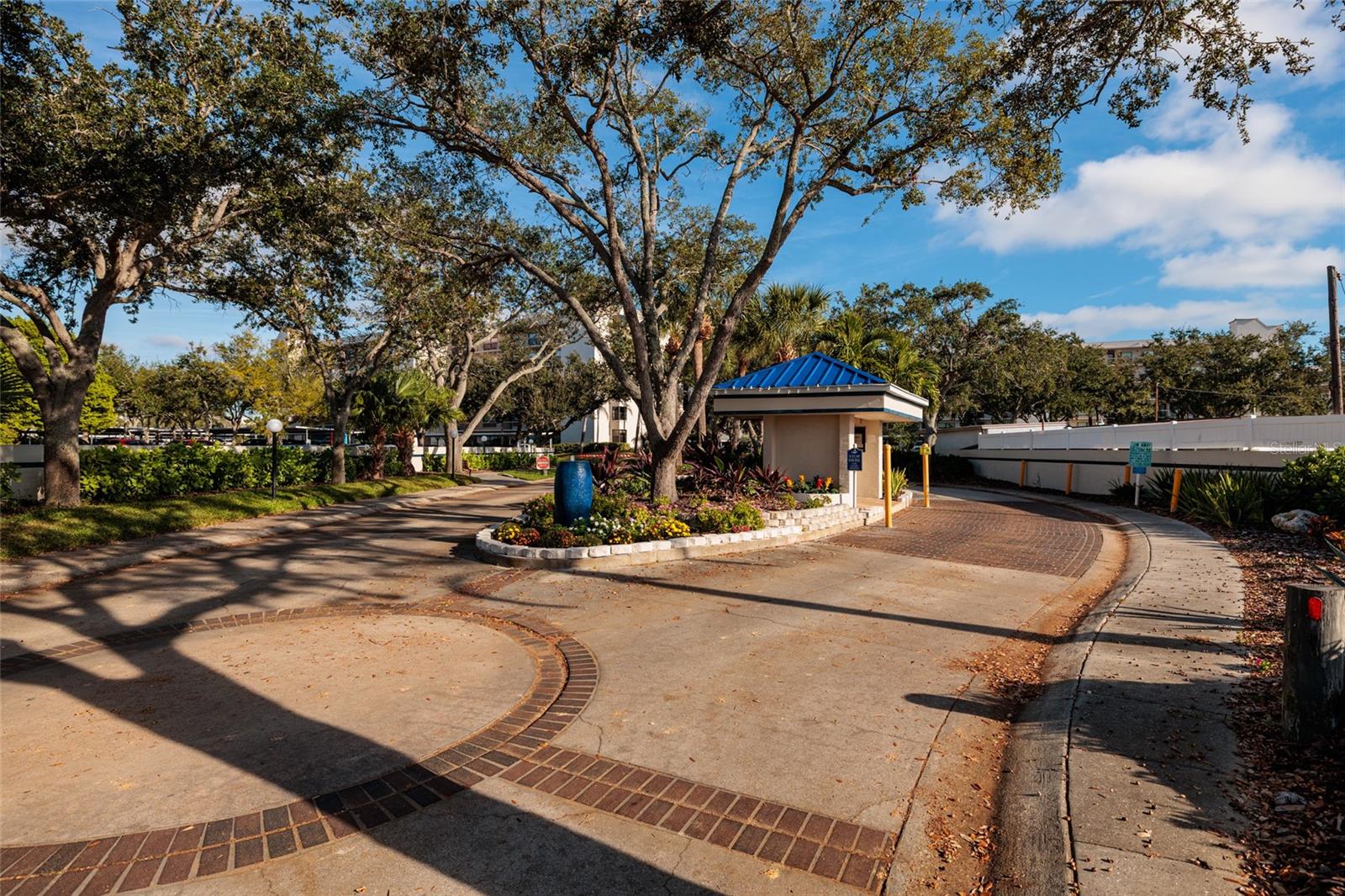 PASADENA COVE CONDO - Residential