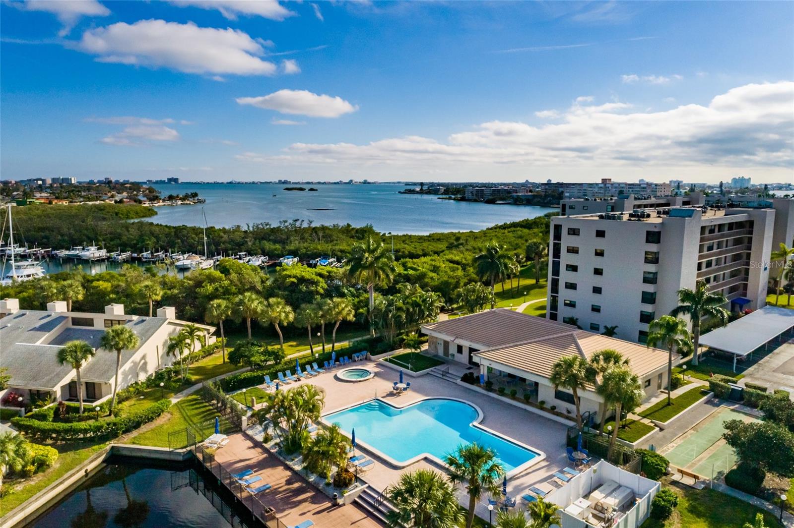 PASADENA COVE CONDO - Residential