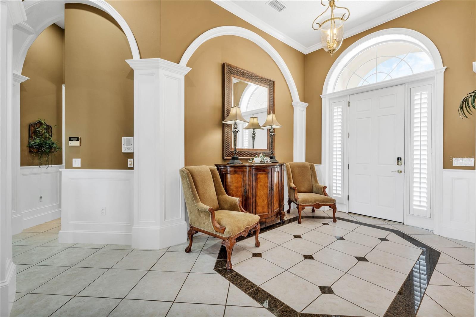 SUNSET POINTE - Residential