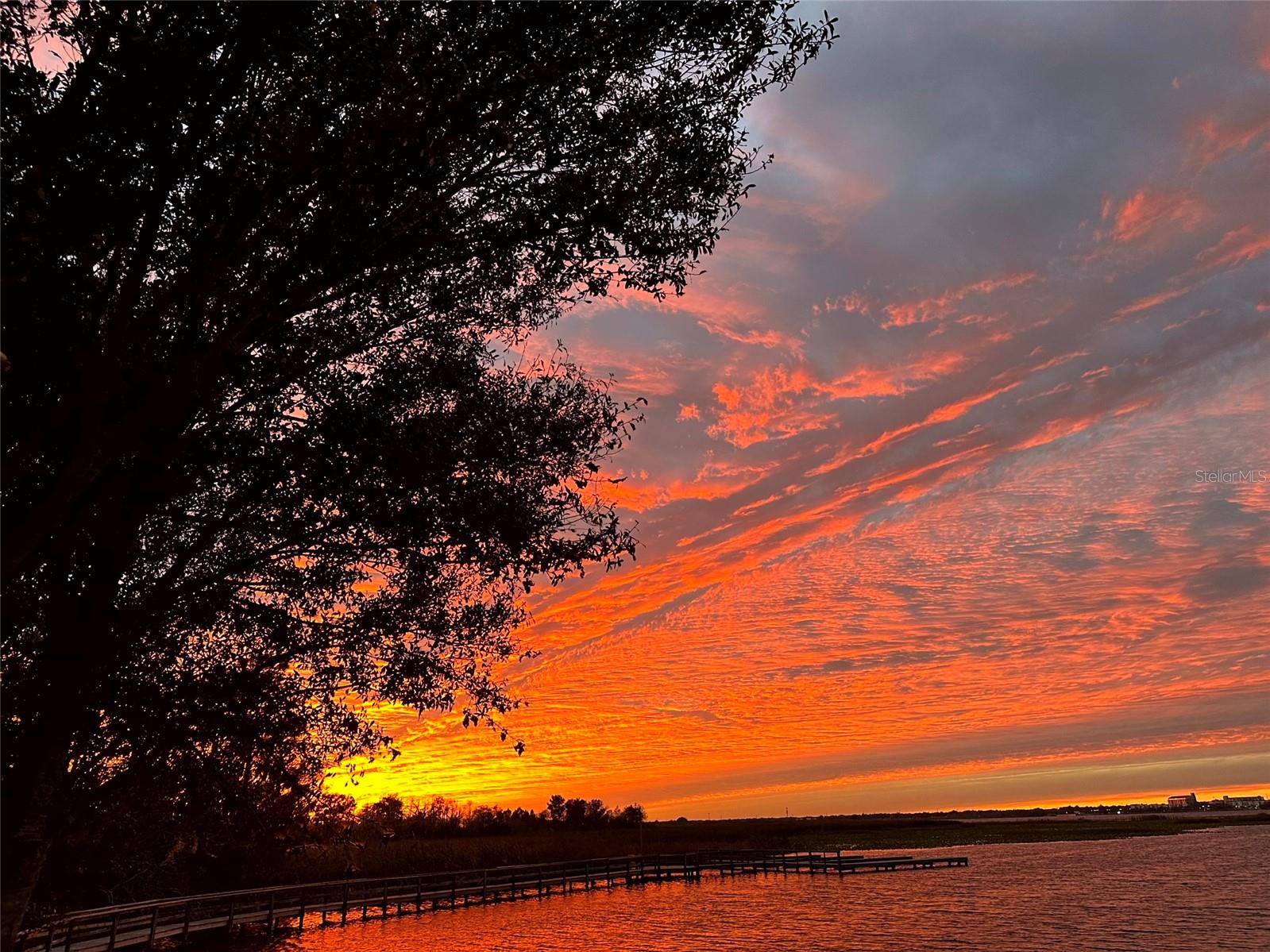 SUNSET POINTE - Residential