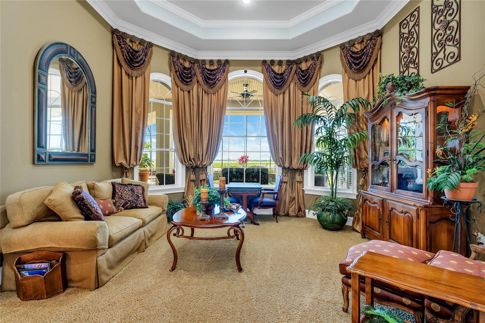 SUNSET POINTE - Residential