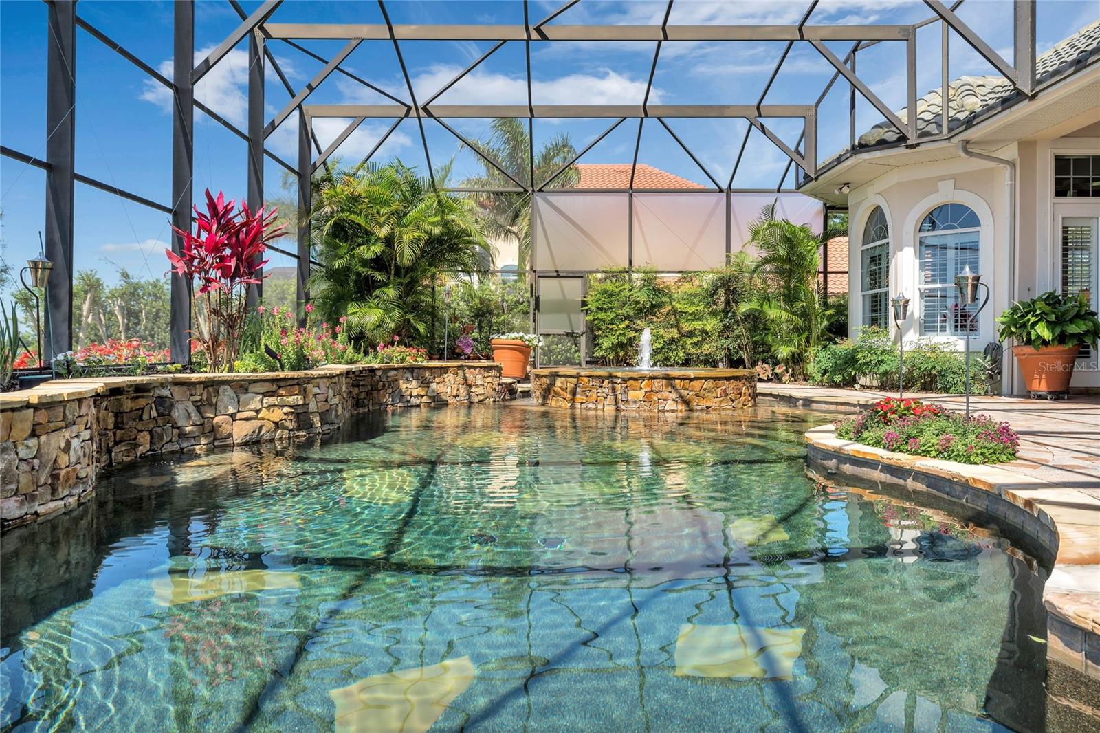 SUNSET POINTE - Residential