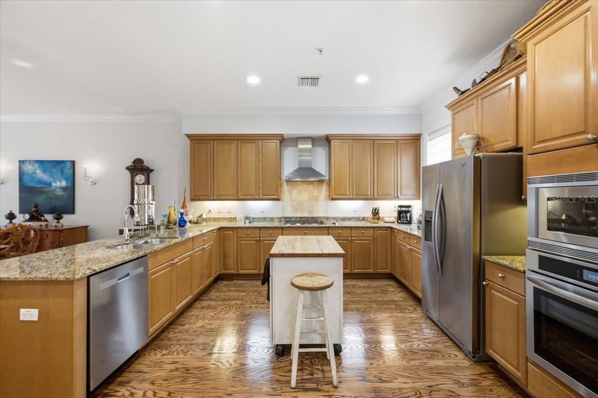 114 E DAVIS BOULEVARD 8
