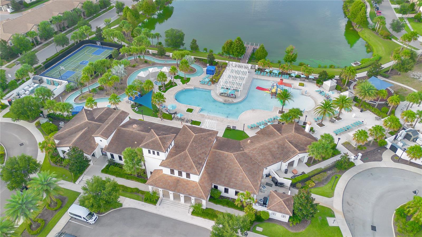 WINDSOR AT WESTSIDE - Residential