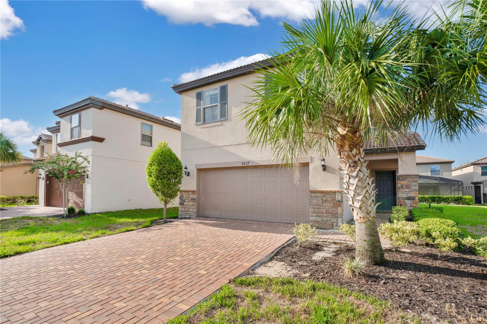 WINDSOR AT WESTSIDE - Residential