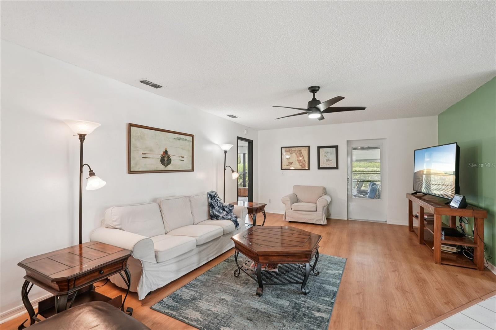 1604 LELAND DRIVE