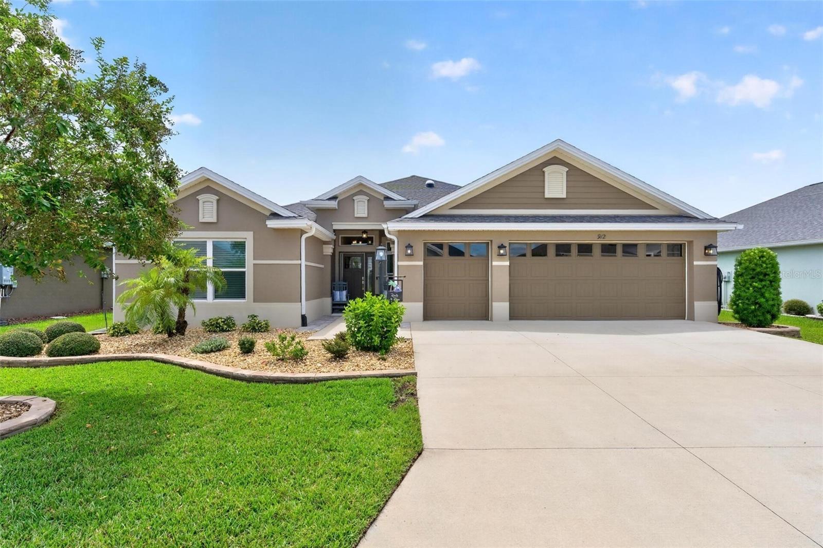 912 HUBBARD LOOP