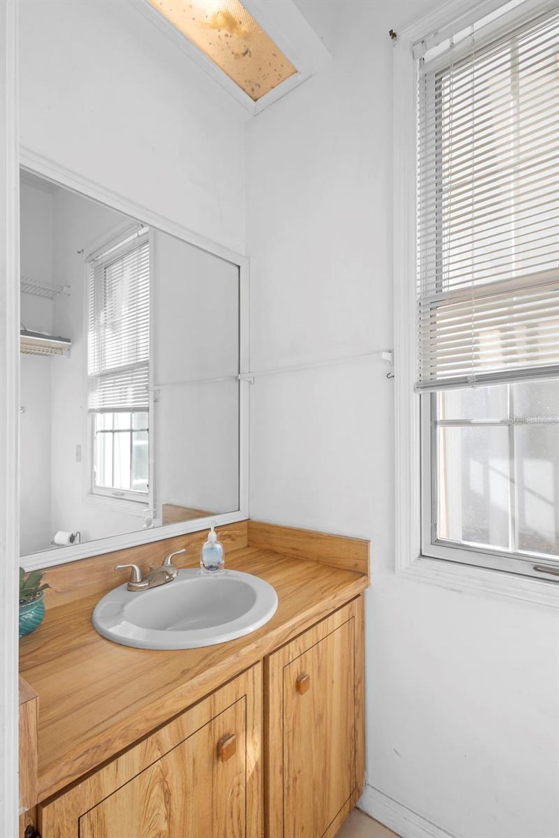 NORRIS DUPONT & GAUDRY GRANT - Residential