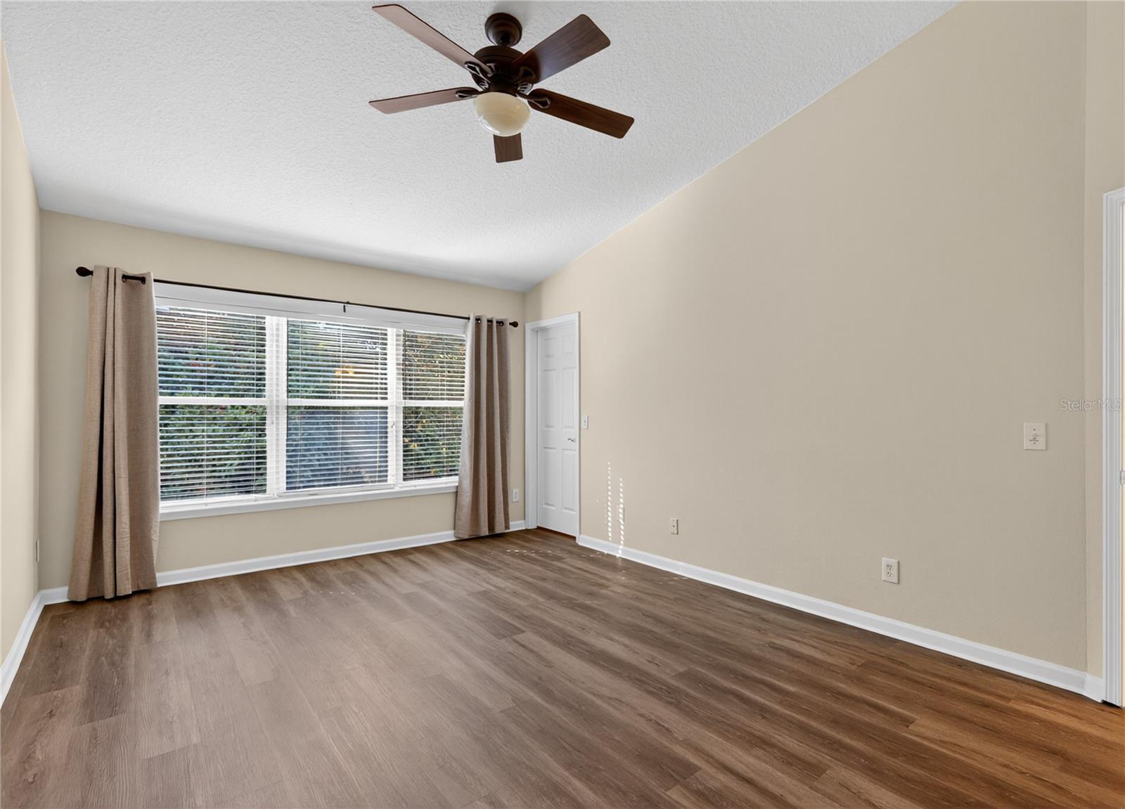 WOLF CREEK - Residential