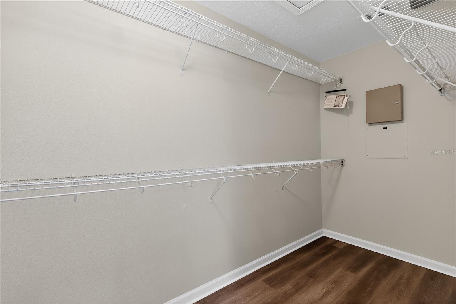 WOLF CREEK - Residential