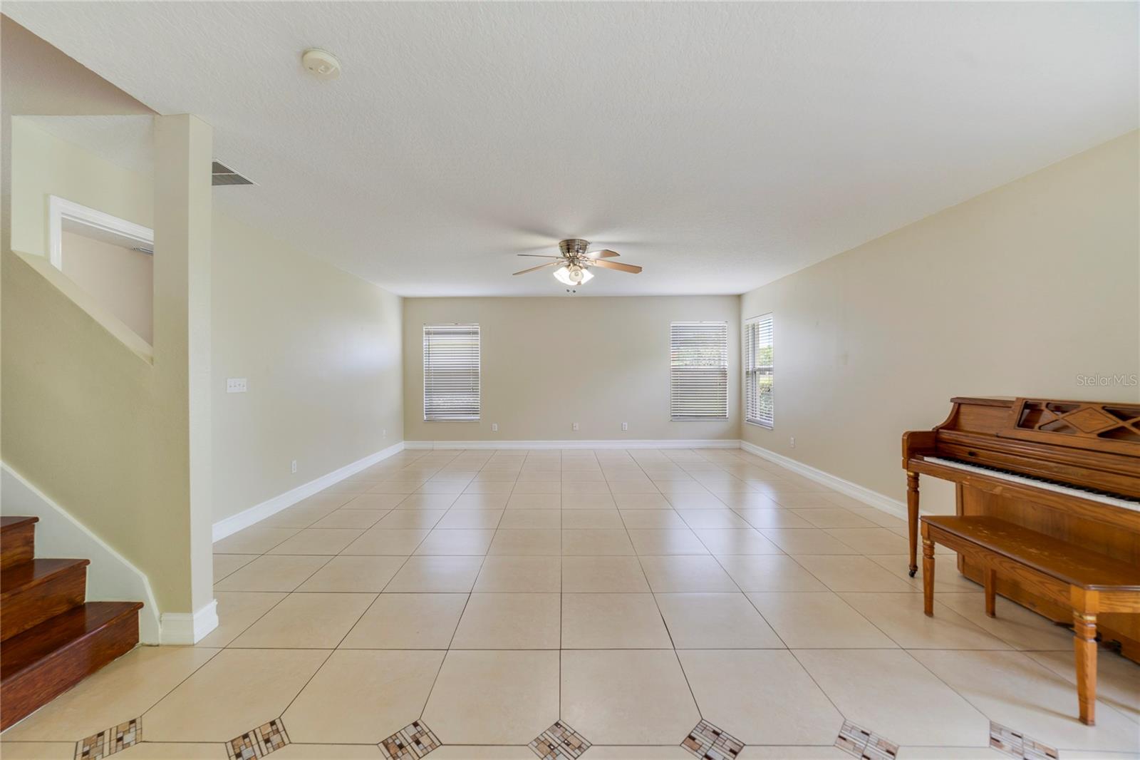 806 STERLING SPRING ROAD