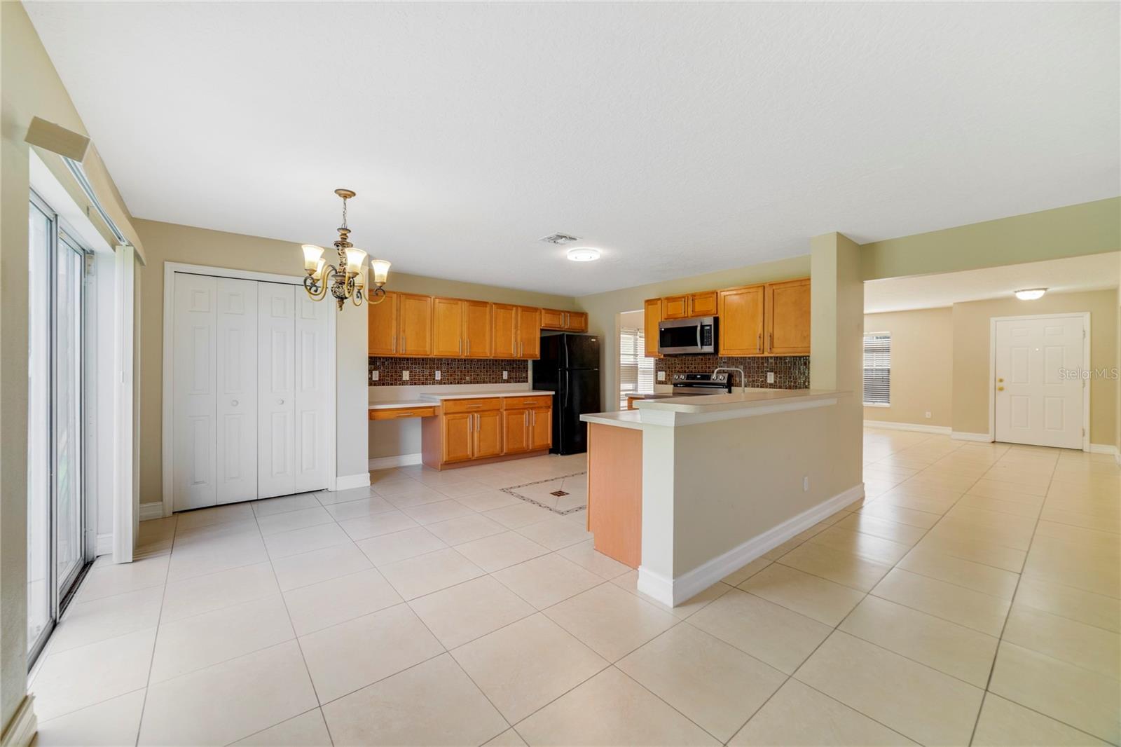 806 STERLING SPRING ROAD