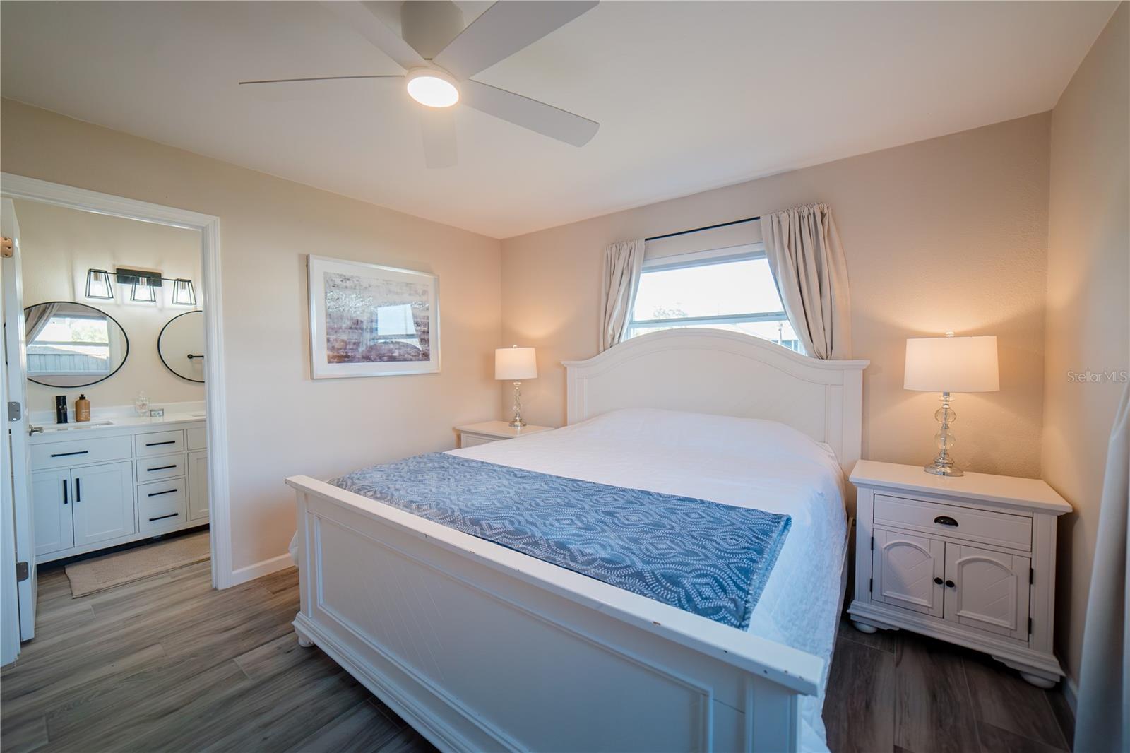 SOUTH VENICE - Residential